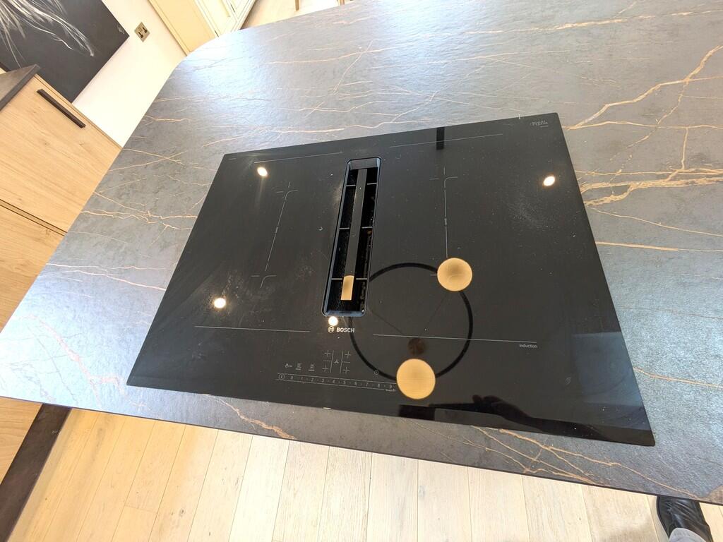 INDUCTION HOB