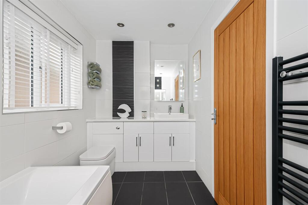 22 Croft Drive10.jpg