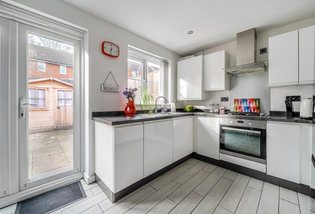 1380910-5-6926fb9...