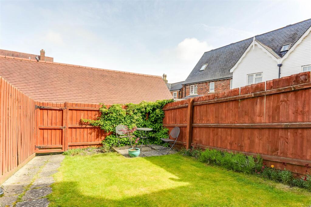 10 Cornmill Court-1.jpg
