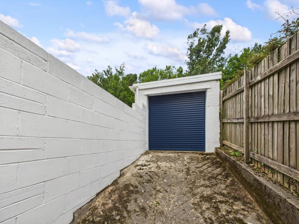 Detached Garage