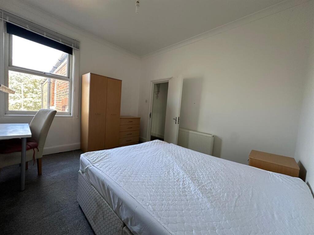 bed3.jpg