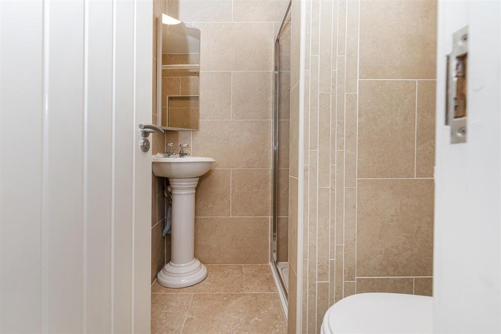 En Suite Shower Room