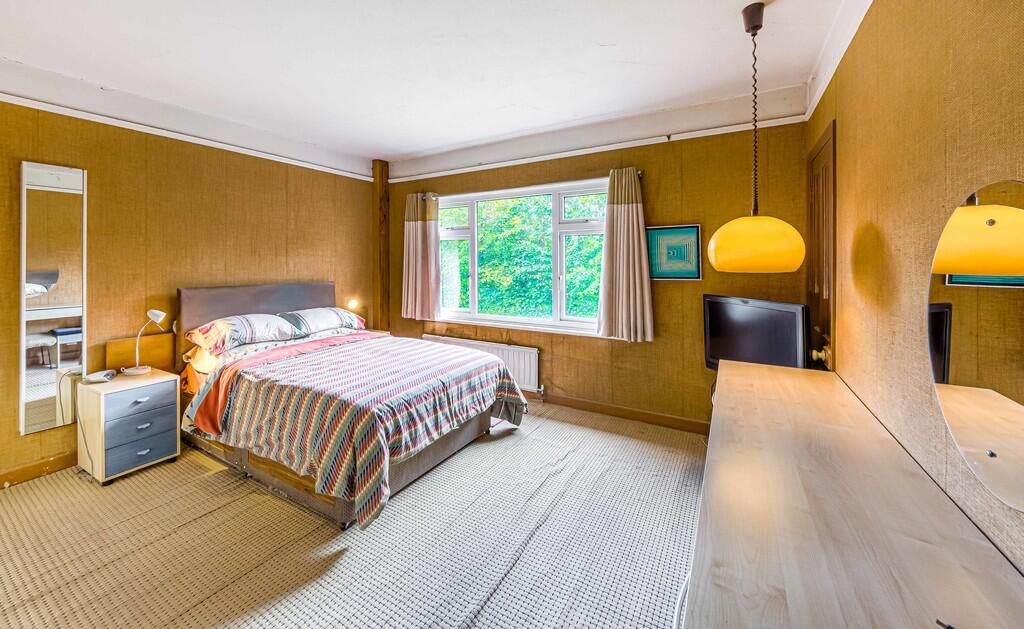 Riverside House  ...