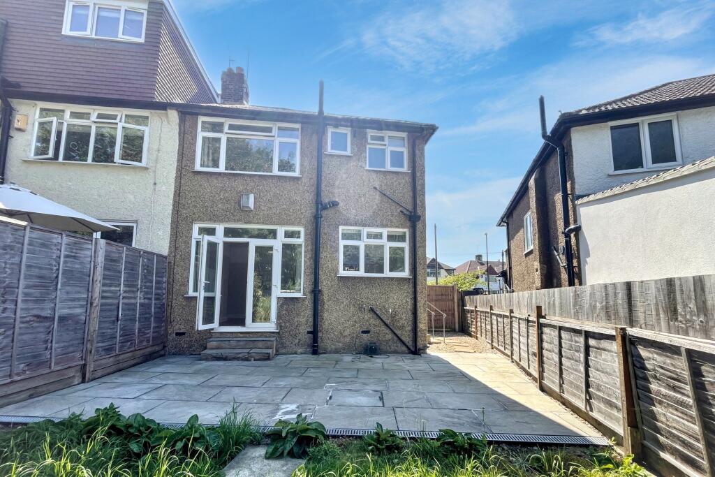 51 Greenview Avenue, Croydon, CR0 7QW