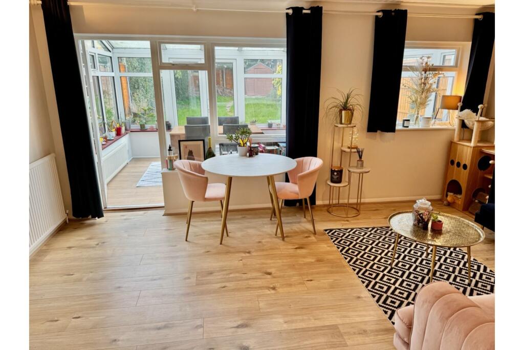 Living / Dining Room