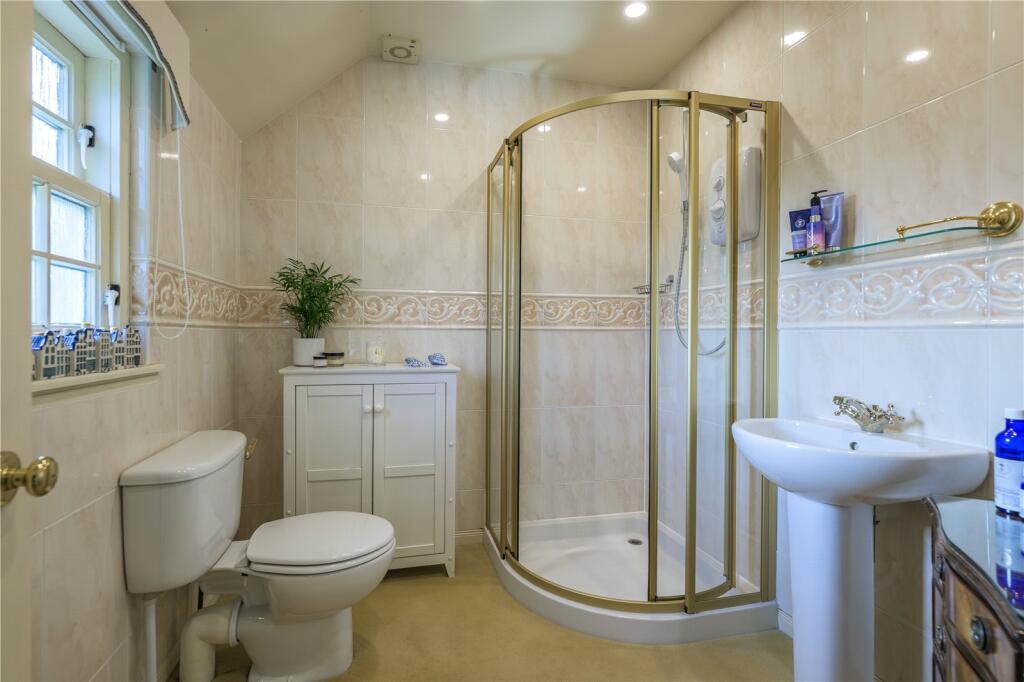 En Suite Shower Room