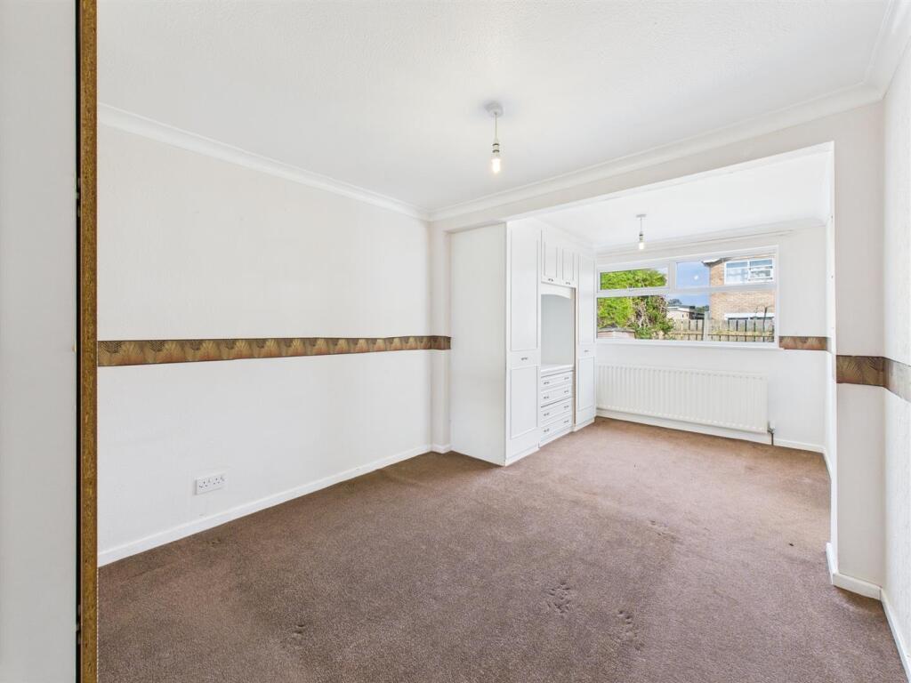 Bedroom: