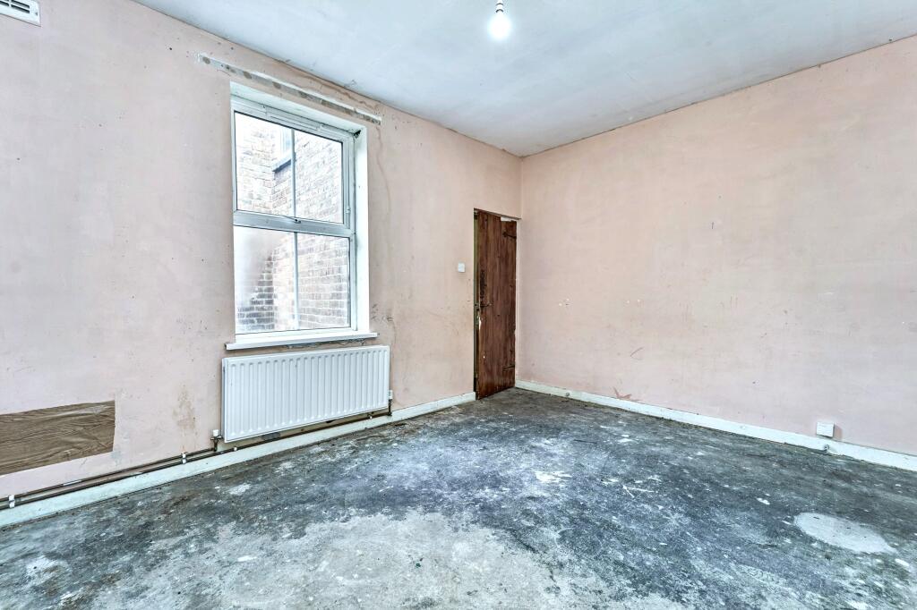24 Hillary Street, Walsall, West Midlands, WS2 9BP