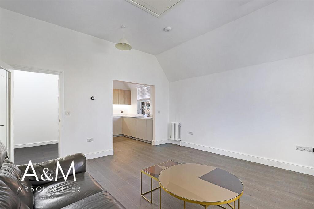 Open Plan Lounge Kitchen