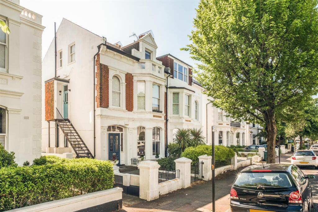 34 Westbourne Villas_14.jpg