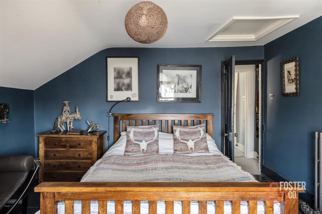 Albany VIllas, 8-003.jpg