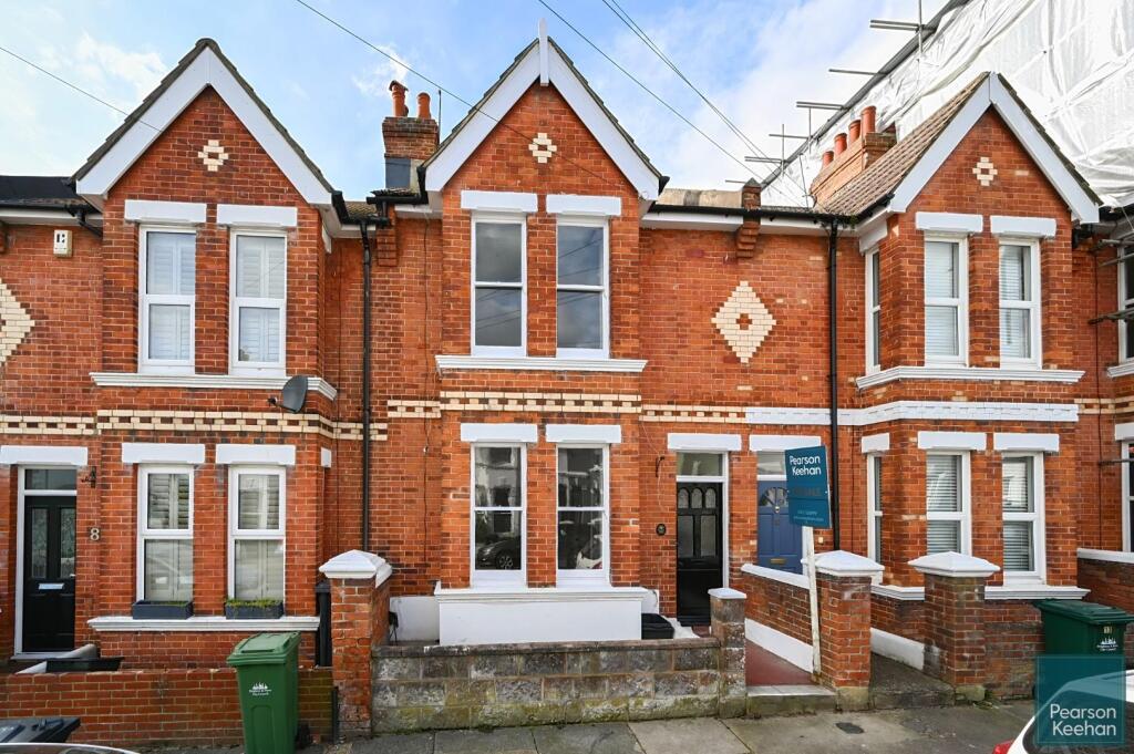 10 Kendal road, BN3 (3).jpg