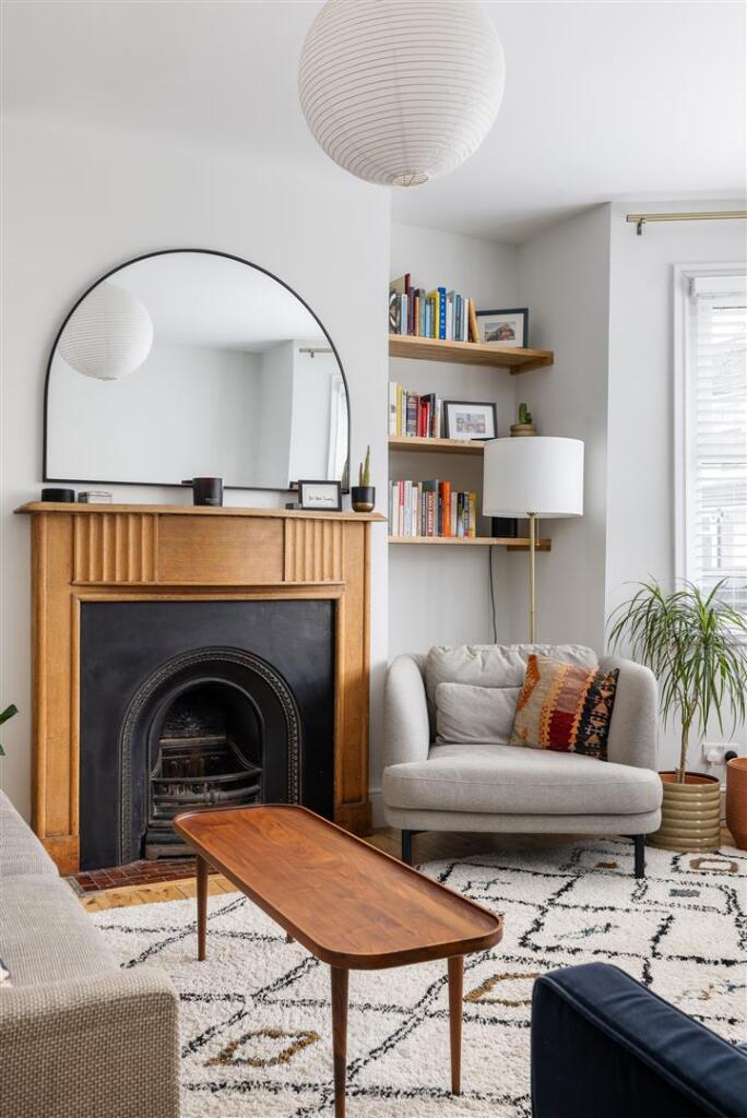 Fourth Avenue E12