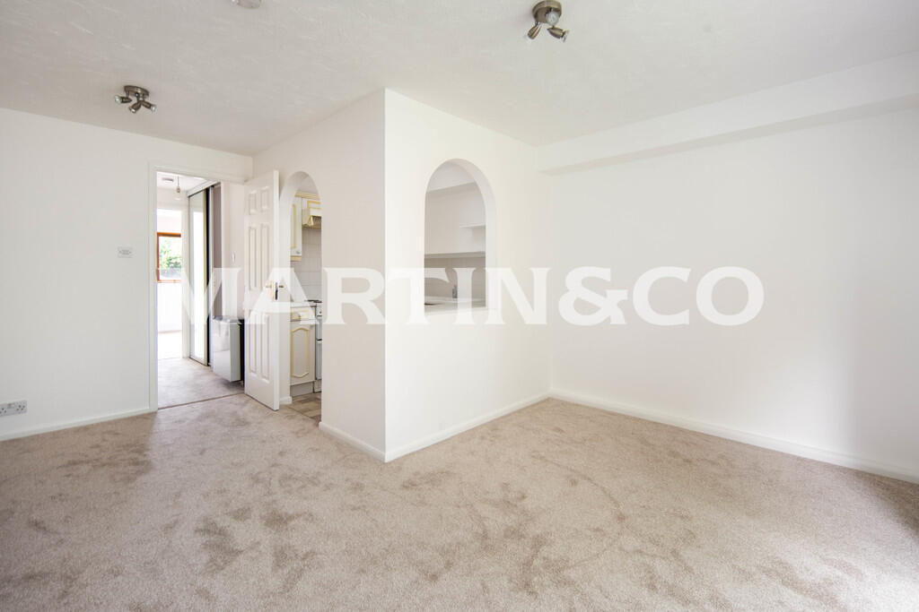 2_Reception Kitch...