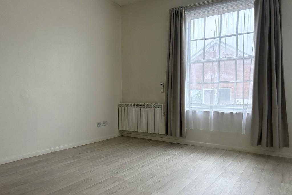 Living Room (2)