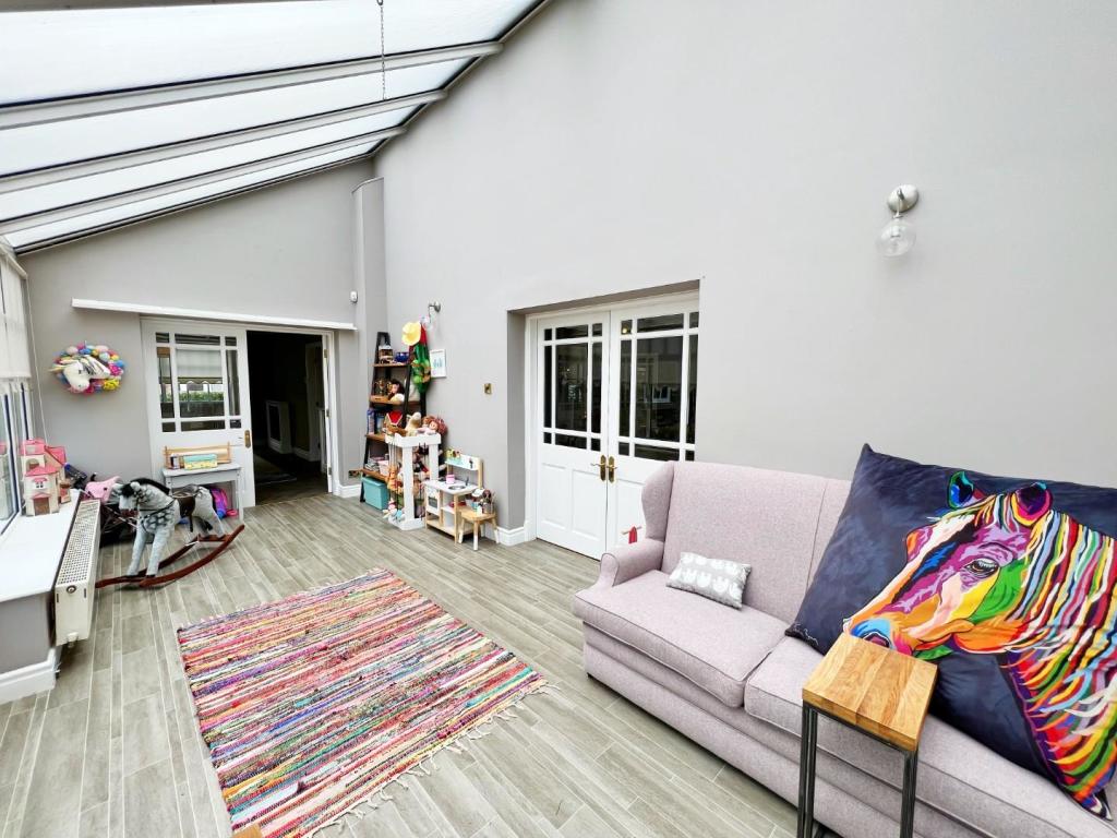 Conservatory pic 3.jpg