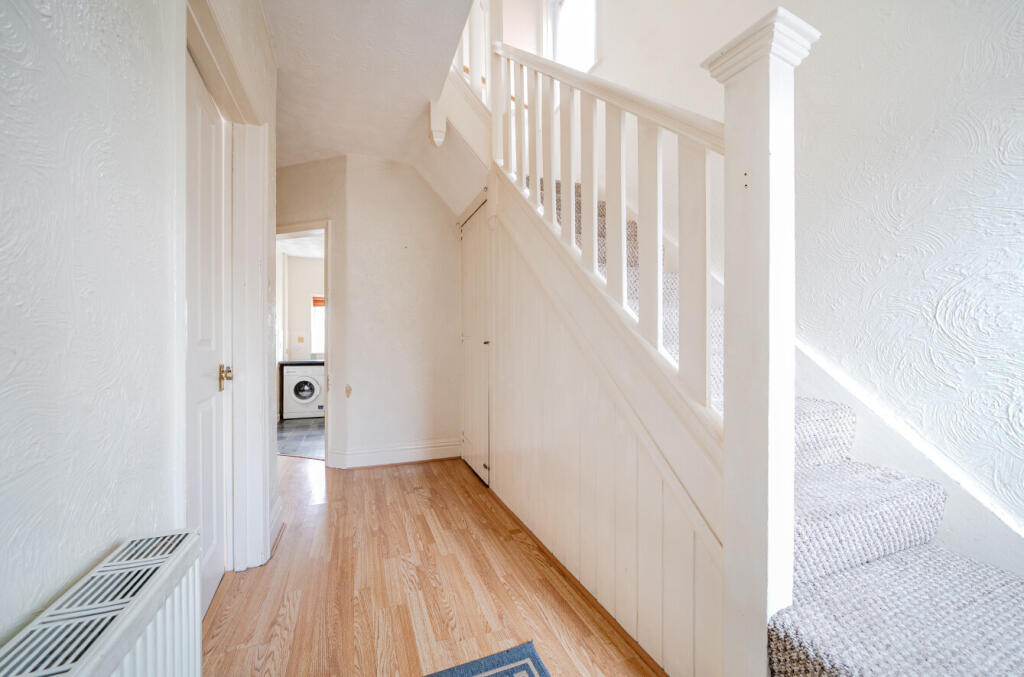 1382774-20-692462...