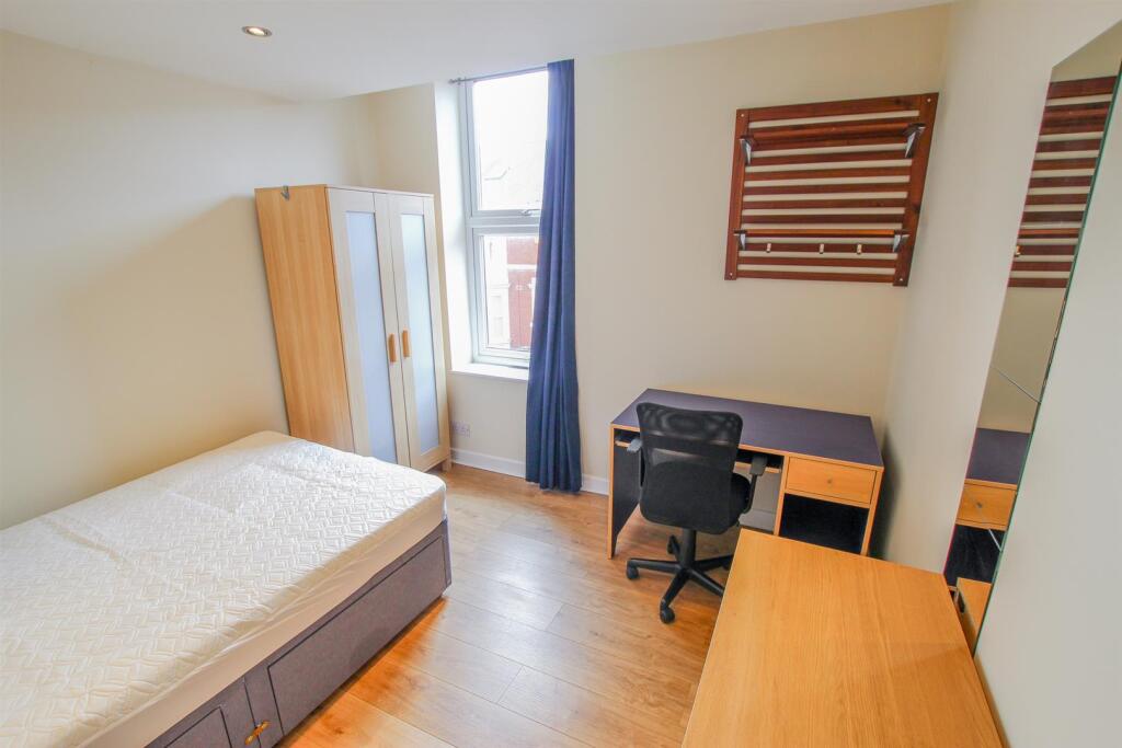 Bedroom.jpg