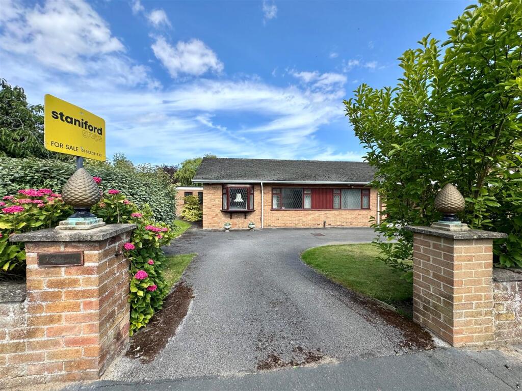 34-36 Elveley Drive g.jpg