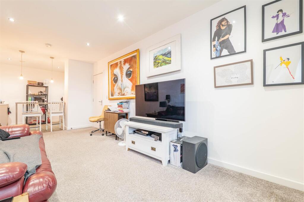 Lounge/Kitchen/Dining Room