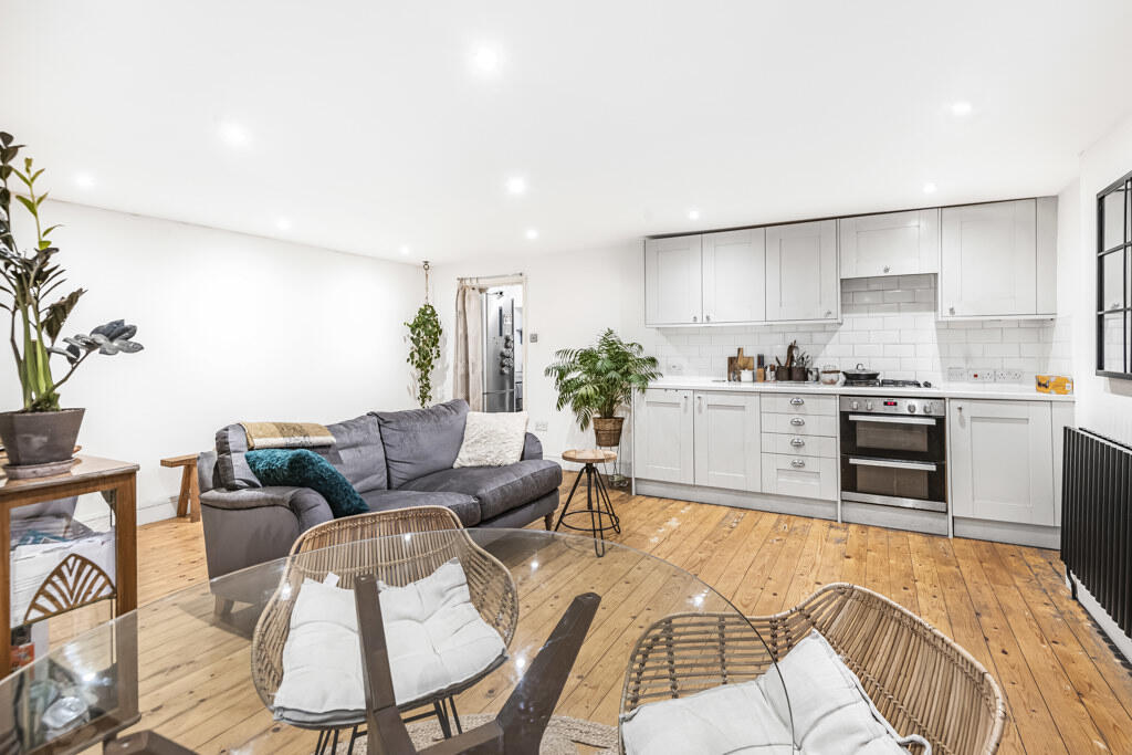 Reception/Kitchen