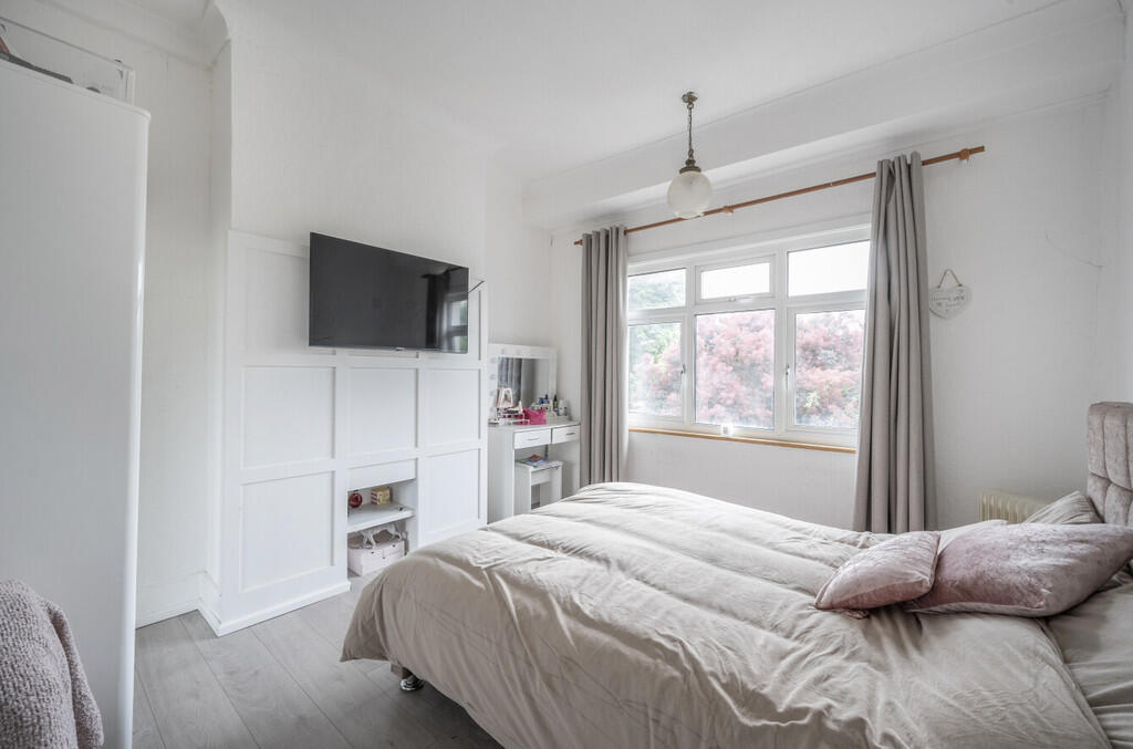 1300442-1-683ef4e...