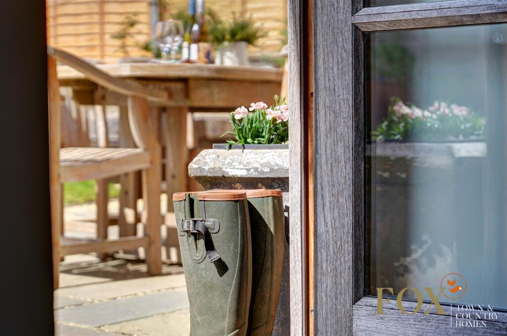 Folly Cottage (26).jpg