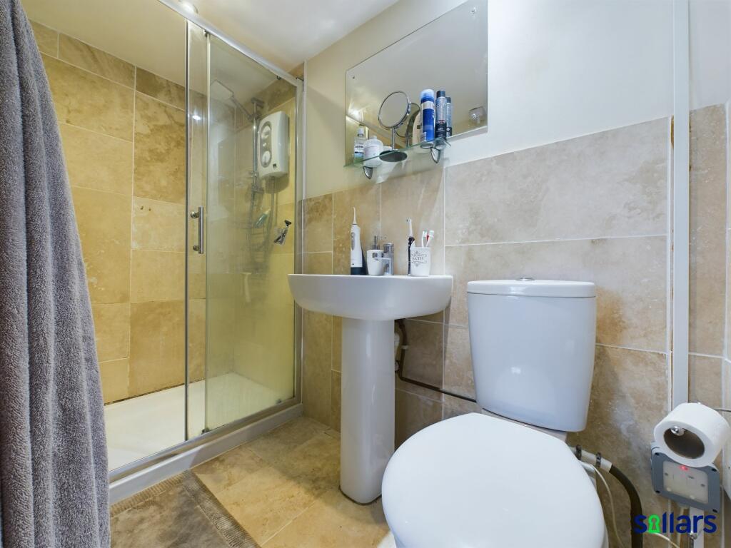 Apartment 2 - En-suite Shower Room