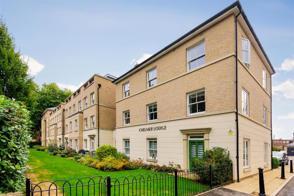 Chelmer Lodge.jpg
