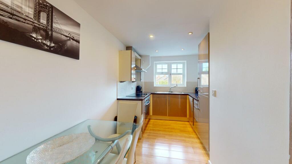 4-Stonebridge-Lea-19-Farnley-Crescent-10242024_172