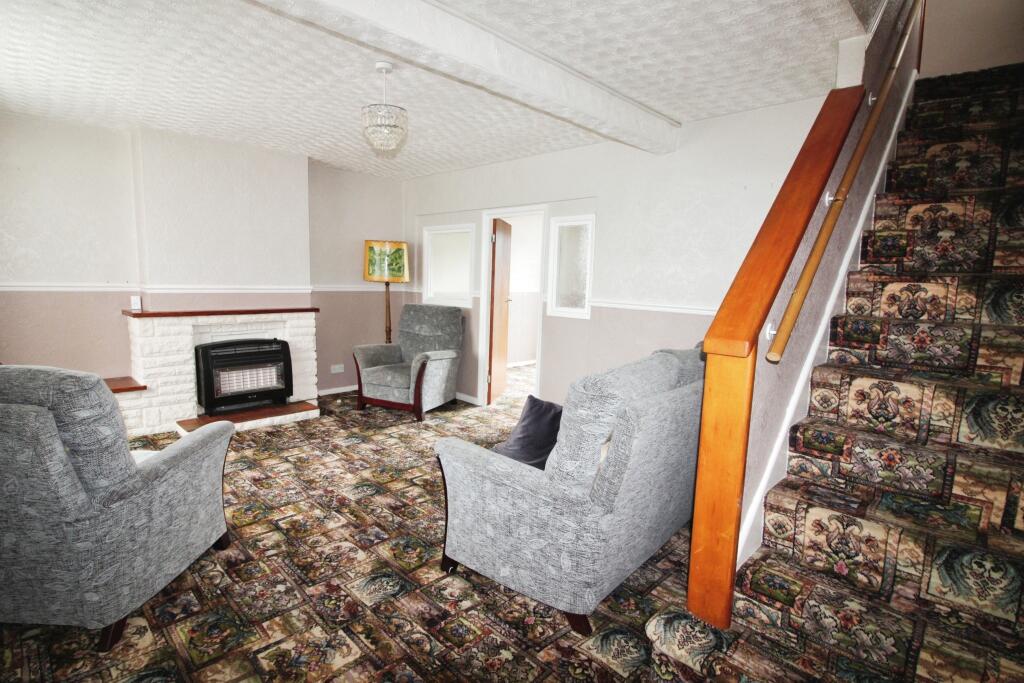 Lounge..JPG