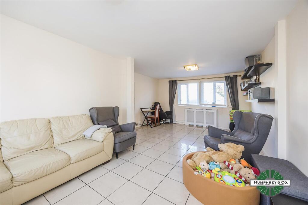 16 Tunnel Gardens -011.jpg