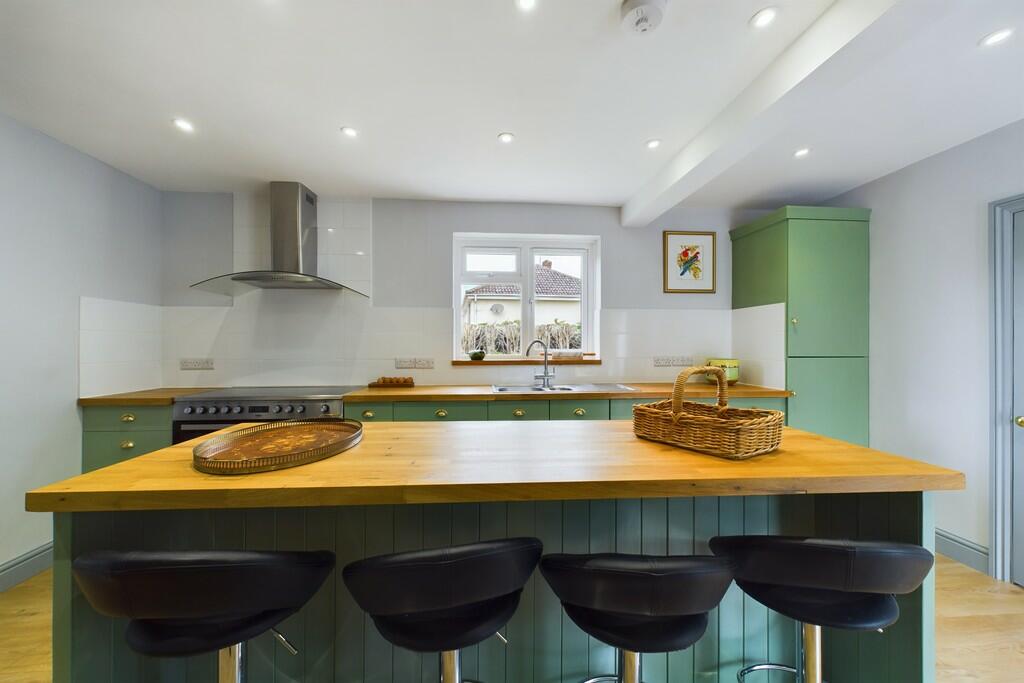 CAM01689G0-PR0401...