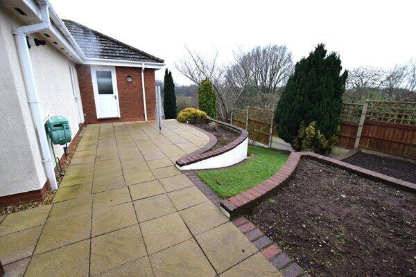 side garden