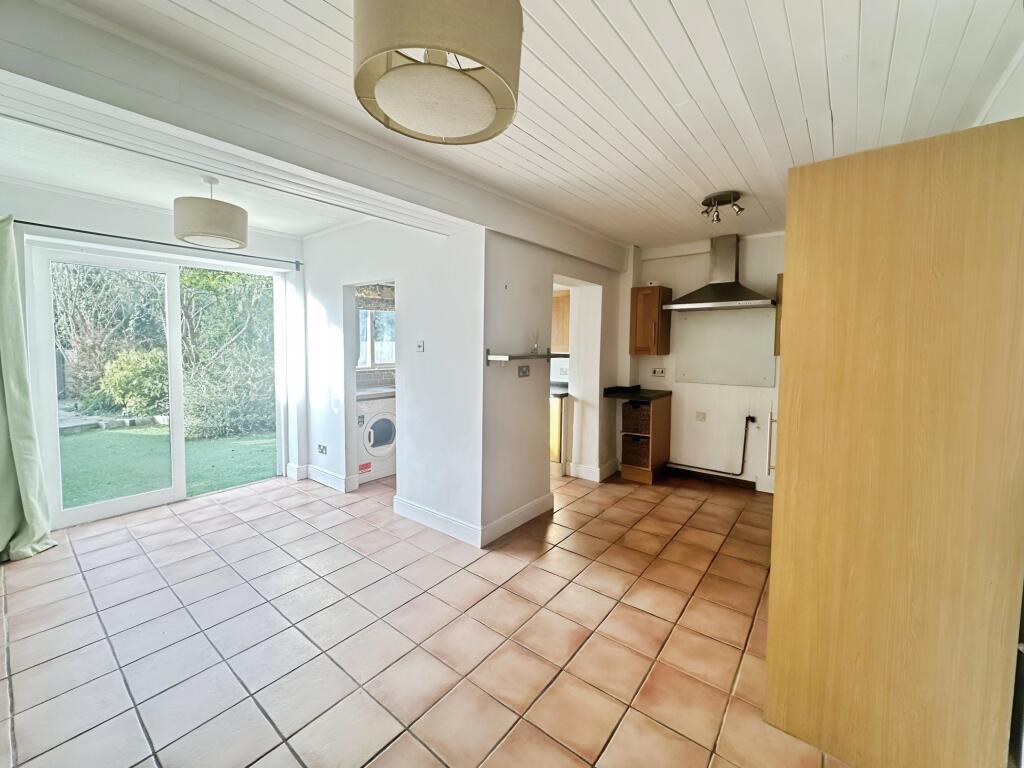 Open Plan Kitchen/Dining Area