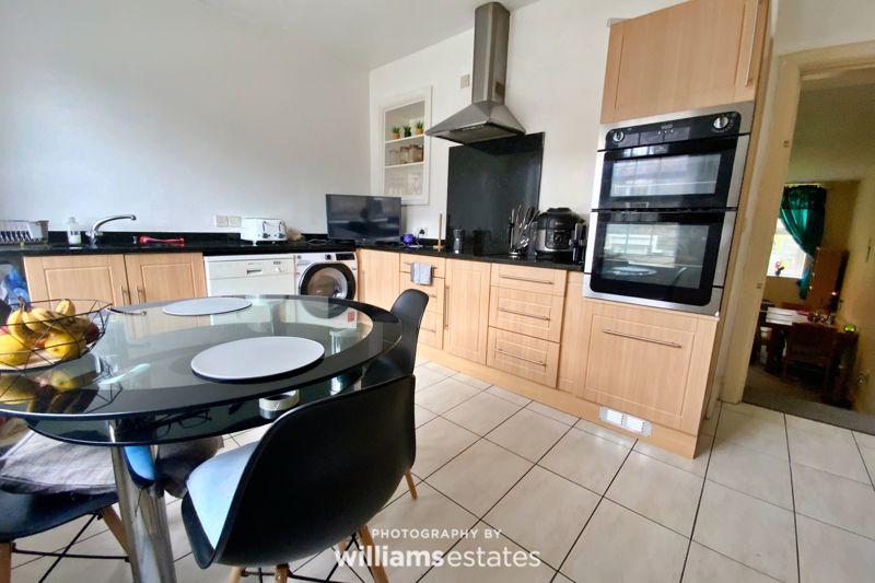 Flat 1 Kitchen