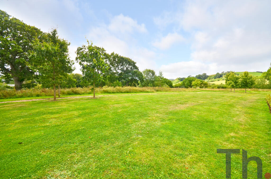 Communal Grounds.JPG