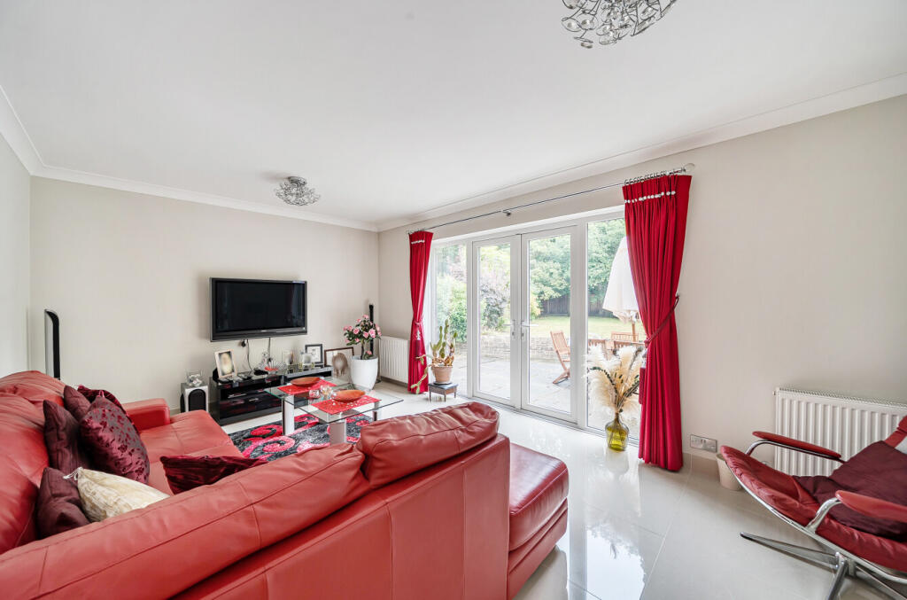 1353736-11-68c1a7...