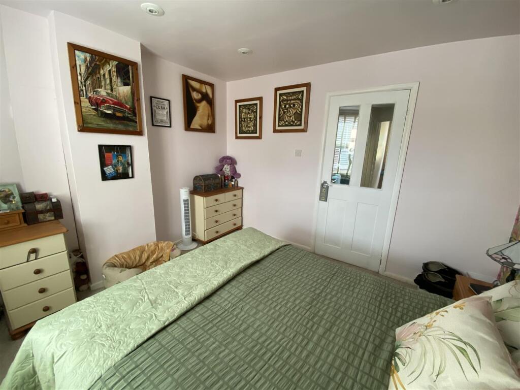 Bedroom no.1 front double: