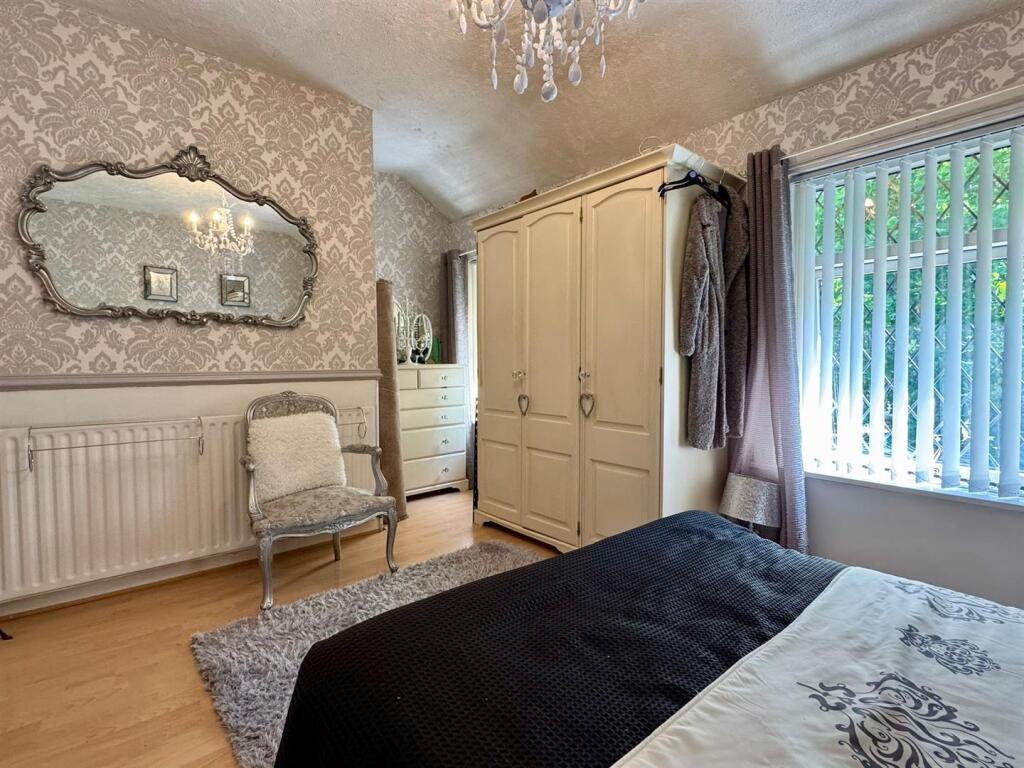 Bed 1 (2).jpg