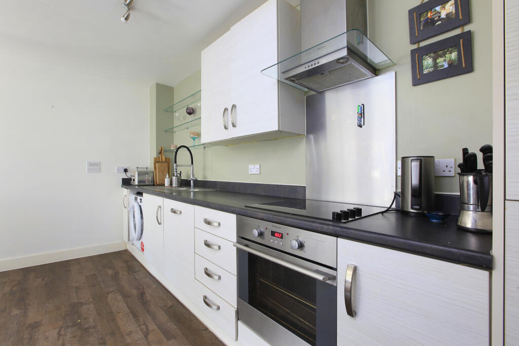 property in Gwynne Road, 
Battersea, SW11
