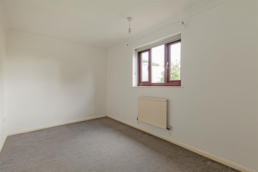 Bedroom 2-2.jpg