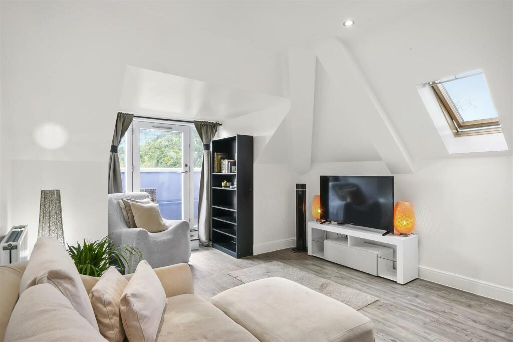 Flat 64, Maven Court - J0zjtAUmUKi0mD8alVZS.jpg