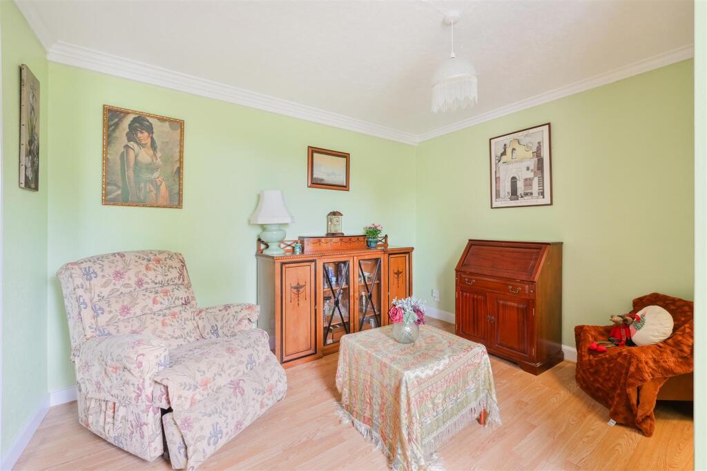 NORTH VIEW CRESCENT, 58  (5).jpg