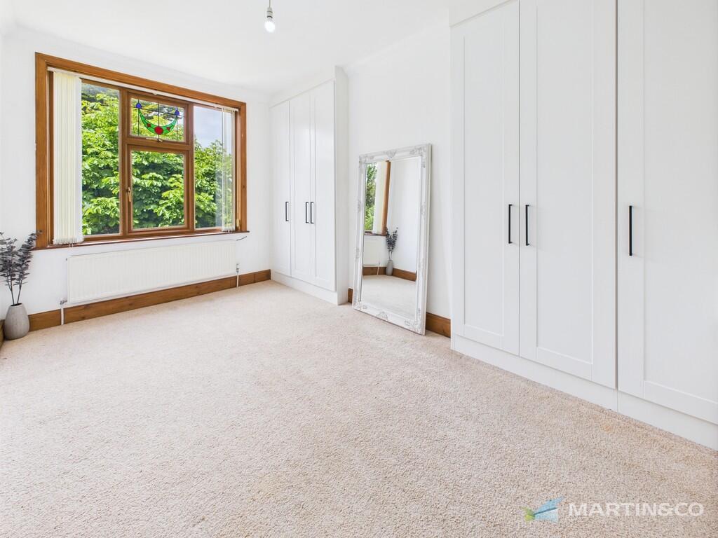 CAM02318G0-PR0473...