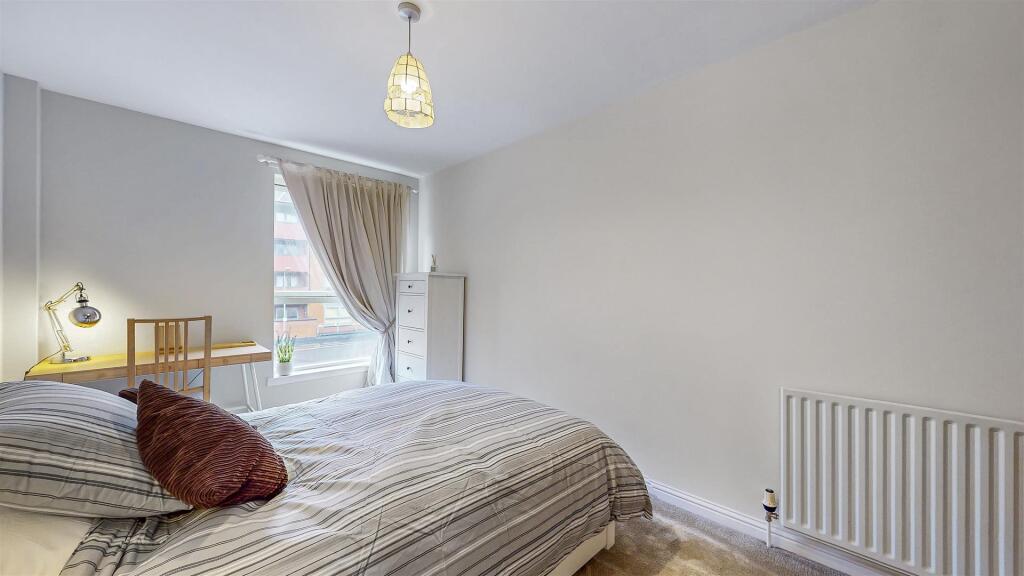 1 Castle Street Flat 3_24.jpg