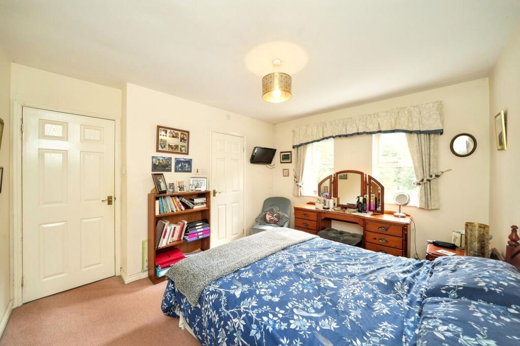 Main Bedroom