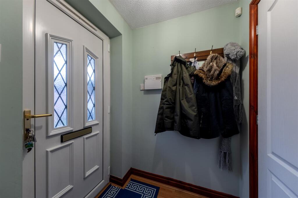 6 Gowy Court-016.jpg