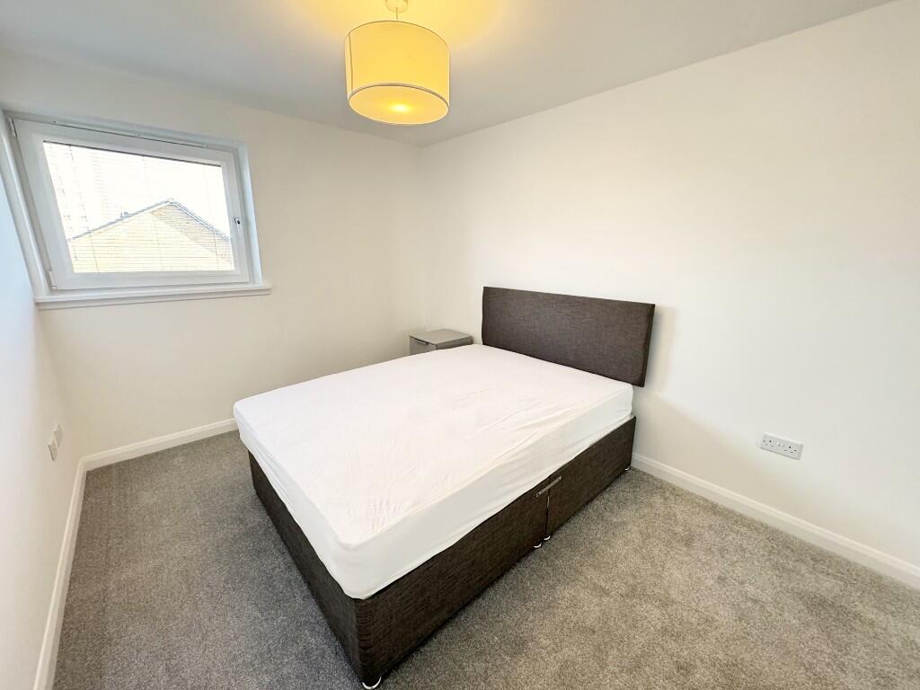 Bedroom 2 (2)